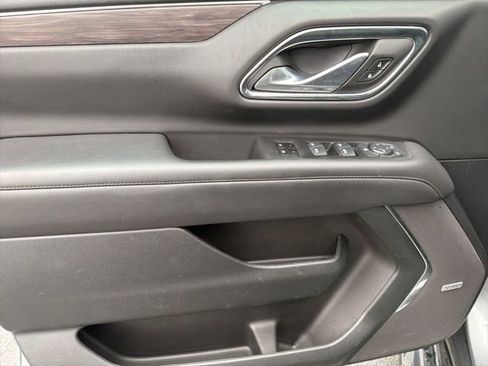 Used 2024 Chevrolet Tahoe LT image 11