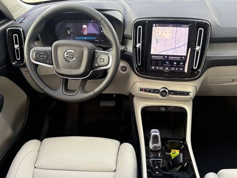 New 2026 Volvo XC40 B5 Plus w/ Protection Package Premier AWD/4WD image 10