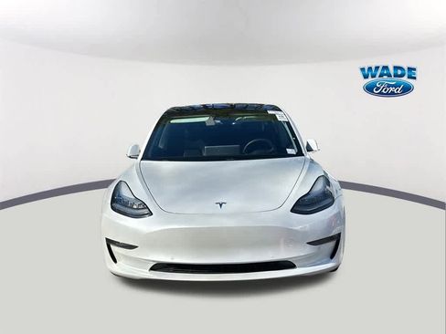 Used 2020 Tesla Model 3 Standard Range image 2