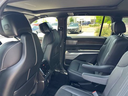 Used 2026 Cadillac Vistiq Sport w/ LPO, Floor Liner Package AWD/4WD image 36