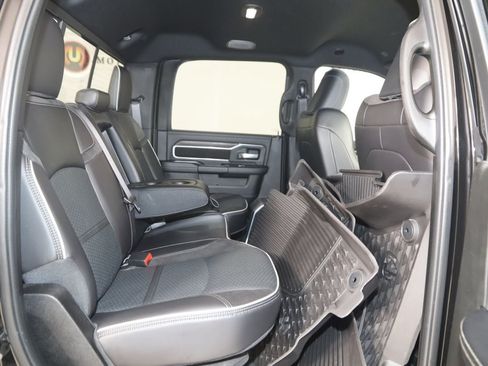 Used 2025 RAM 2500 Laramie AWD/4WD image 15