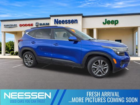 Used 2022 Kia Seltos S FWD image 1