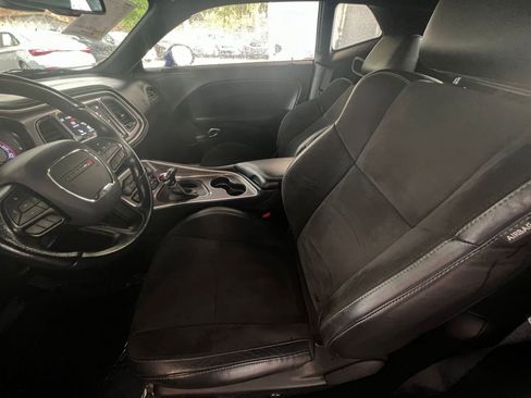 Used 2022 Dodge Challenger GT w/ Plus Package image 27