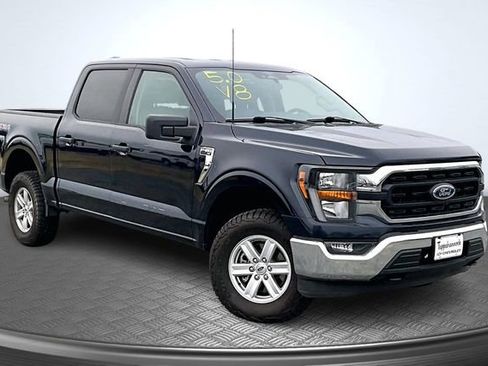 Used 2023 Ford F150 XLT image 3