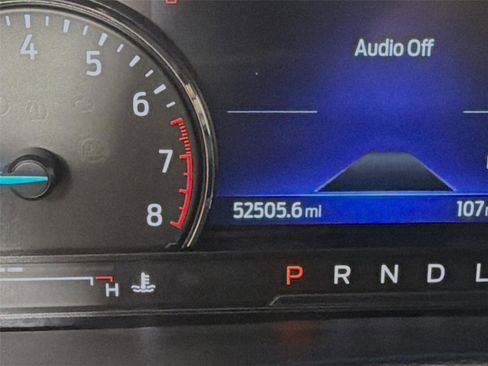 Used 2022 Ford Explorer XLT image 13