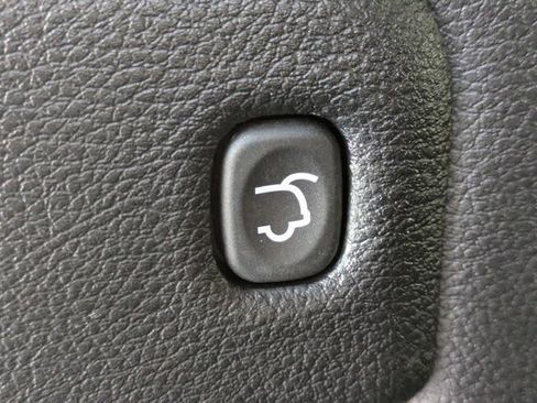 Used 2025 Dodge Durango GT RWD image 12