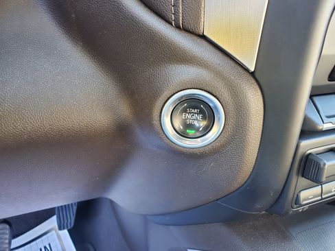 Used 2021 GMC Sierra 1500 SLT w/ SLT Convenience Package image 32