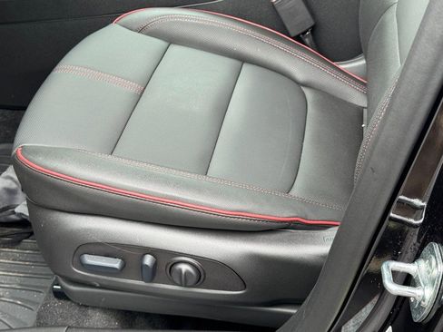 New 2026 Chevrolet TrailBlazer RS w/ Convenience Package FWD image 11
