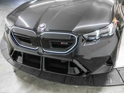 Used 2026 BMW M5 image 11