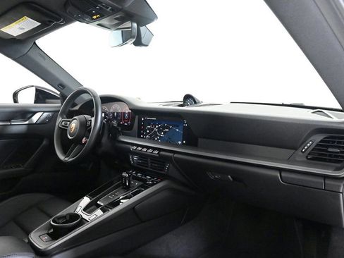Used 2025 Porsche 911 Carrera w/ Sport Chrono Package image 17