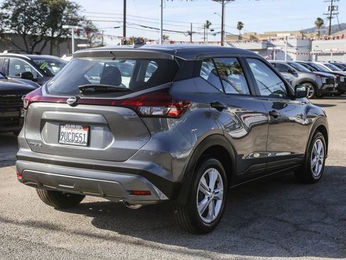 Certified 2025 Nissan Kicks Play S image 8