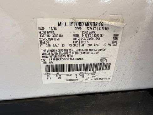 Used 2019 Ford Explorer XLT w/ Equipment Group 202A FWD image 18