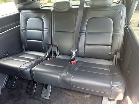 Used 2022 Lincoln Navigator Reserve AWD/4WD image 29
