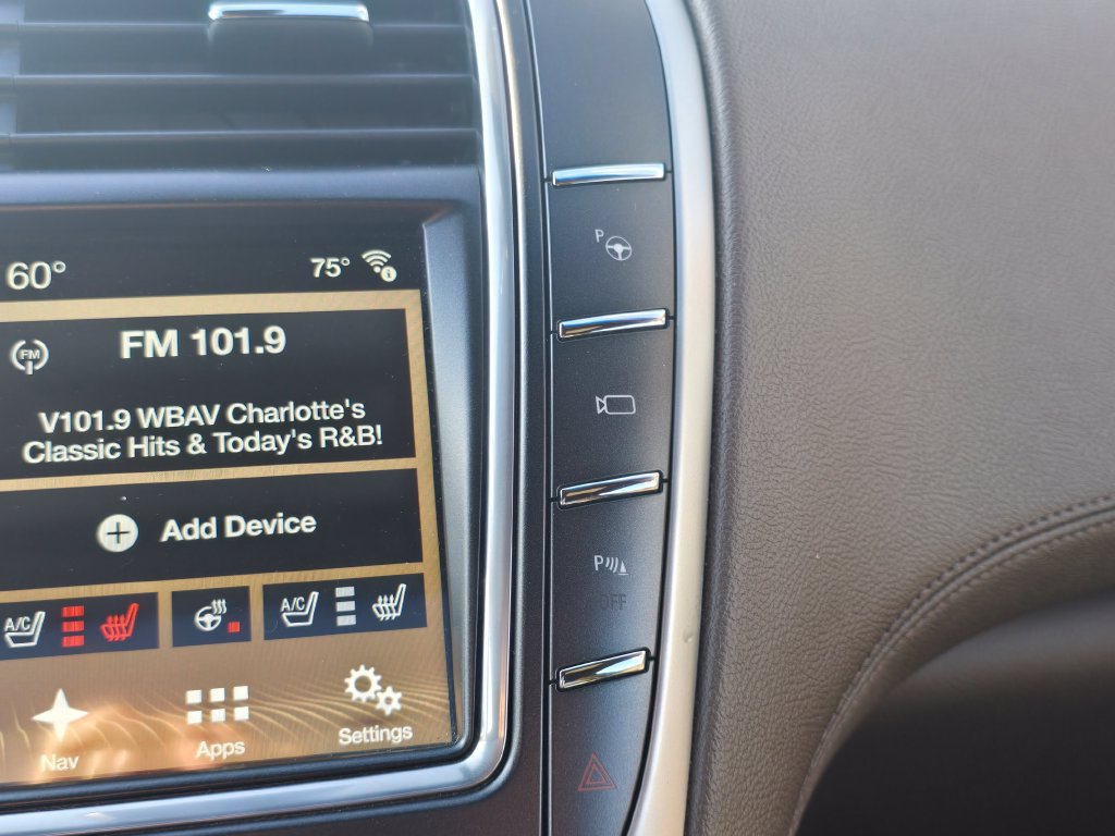 Used 2018 Lincoln MKX Reserve FWD image 33