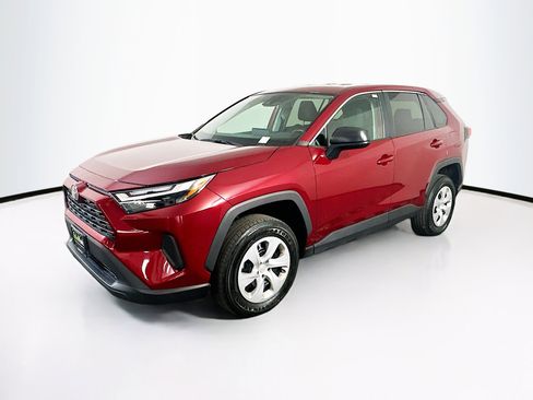 Used 2024 Toyota RAV4 LE image 3
