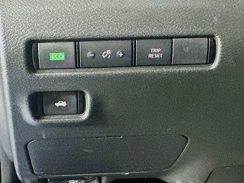 Certified 2024 Nissan Sentra SR image 12