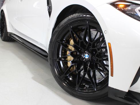 Used 2022 BMW M3 Competition w/ M Carbon Exterior Package image 23