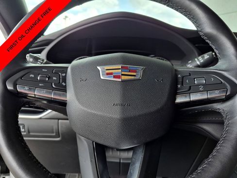 Used 2021 Cadillac XT4 Premium Luxury w/ Cold Weather Package FWD image 29