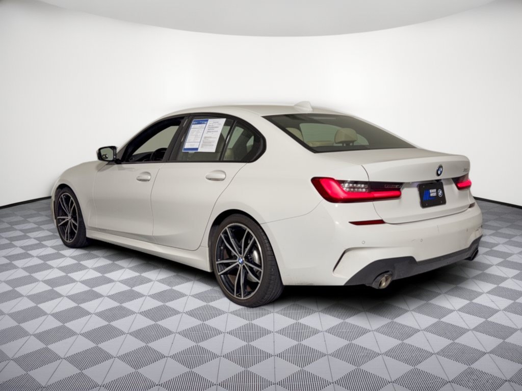 Used 2021 BMW 330i Sedan w/ M Sport Package RWD image 3