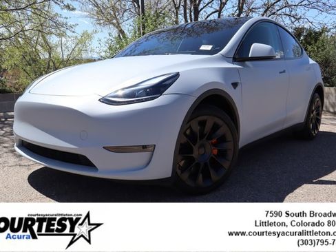 Used 2024 Tesla Model Y Long Range image 1