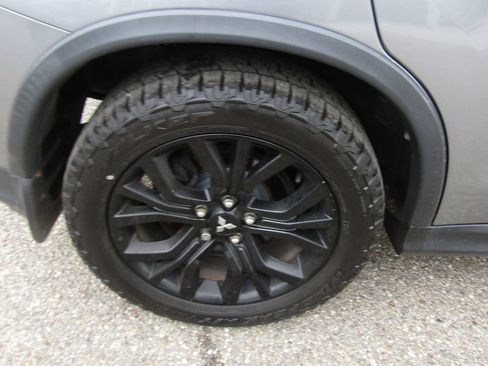 Used 2018 Mitsubishi Outlander Sport LE AWD/4WD image 8