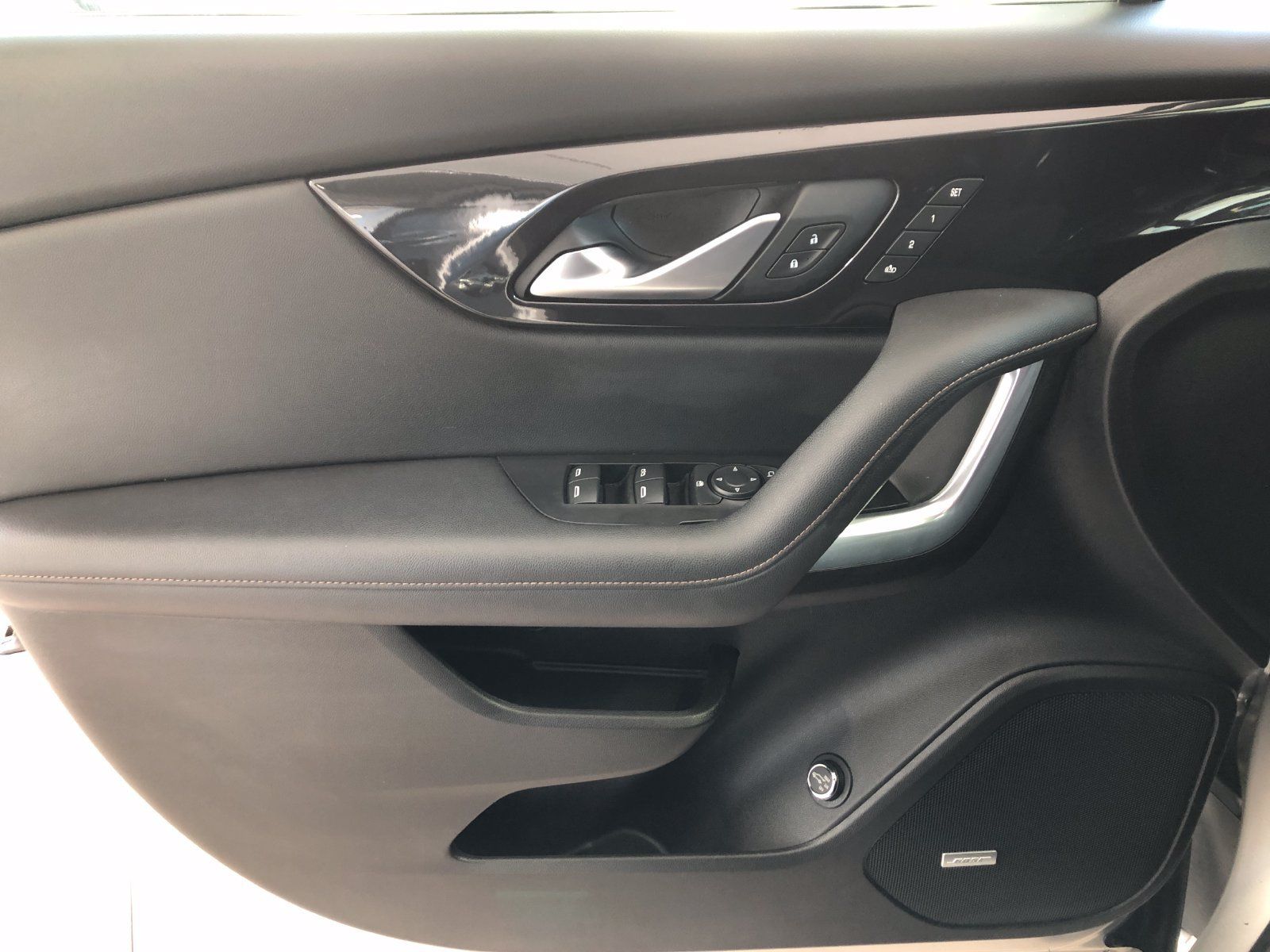 Used 2020 Chevrolet Blazer Premier FWD image 35