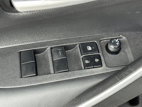 Used 2021 Toyota Corolla SE image 15