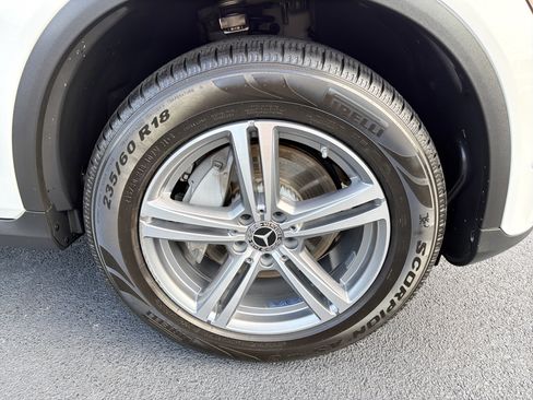 Used 2022 Mercedes-Benz GLC 300 image 27