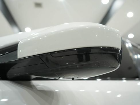 Used 2020 Jaguar F-PACE R-Sport image 7