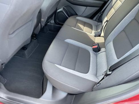Used 2023 Chevrolet TrailBlazer LT FWD image 12
