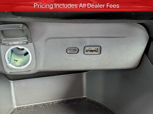 Used 2025 Chevrolet Trax RS w/ Driver Confidence Package FWD image 23