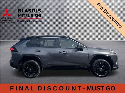 Used 2024 Toyota RAV4 XSE w/ Weather Package AWD/4WD image 6
