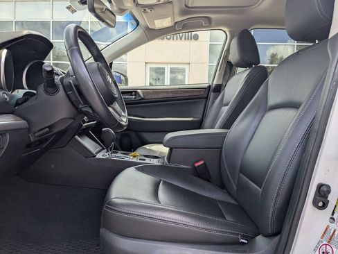 Used 2019 Subaru Outback 2.5i Limited AWD/4WD image 2