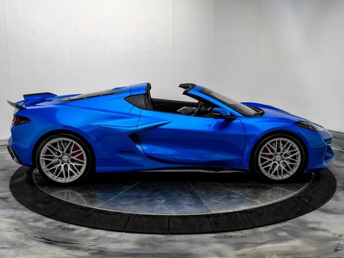 Used 2024 Chevrolet Corvette Z06 image 22