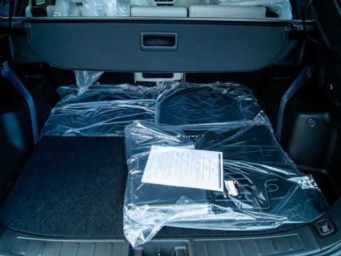 New 2025 Mitsubishi Outlander AWD image 17