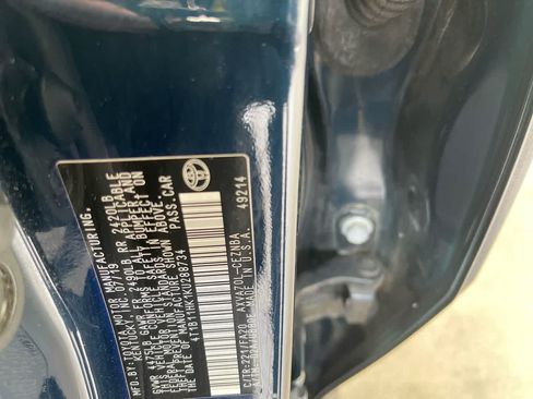 Used 2019 Toyota Camry LE FWD image 27