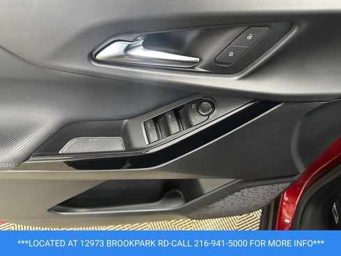 Certified 2026 Chevrolet Equinox LT AWD/4WD image 8