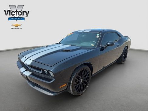 Used 2014 Dodge Challenger SXT Plus RWD image 20