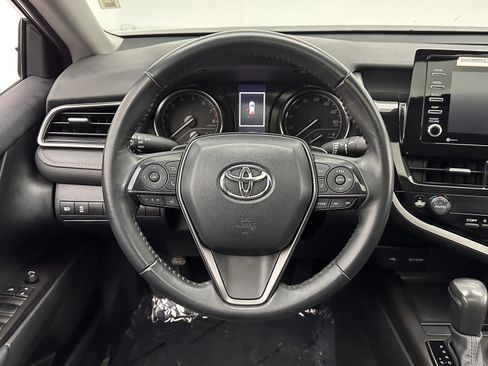 Used 2024 Toyota Camry SE w/ Convenience Package image 24