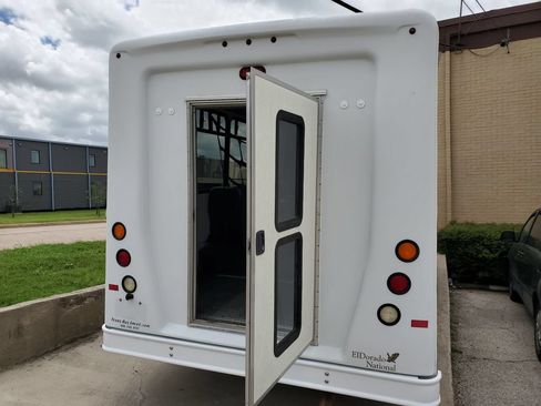 Used 2016 Ford E-350 and Econoline 350 Super Duty w/ Shuttle Bus Prep Package RWD image 60