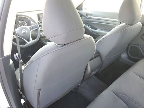 Certified 2023 Nissan Altima 2.5 SV FWD image 13