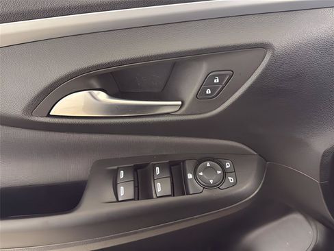 Used 2024 Buick Envista Preferred w/ Convenience I Package FWD image 7