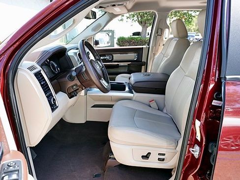 Used 2018 RAM 3500 Laramie w/ Convenience Group image 18