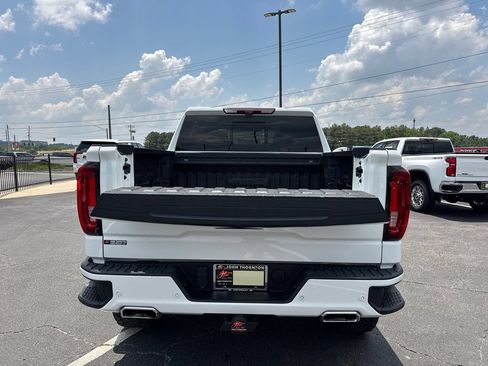 Used 2022 GMC Sierra 1500 AT4 w/ AT4 Premium Package AWD/4WD image 19