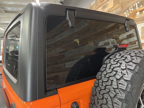 New 2026 Jeep Wrangler Rubicon AWD/4WD image 25