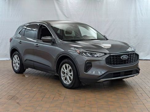 Used 2023 Ford Escape Active FWD image 1