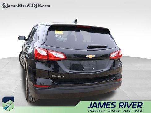 Used 2020 Chevrolet Equinox LS w/ LS Convenience Package FWD image 15