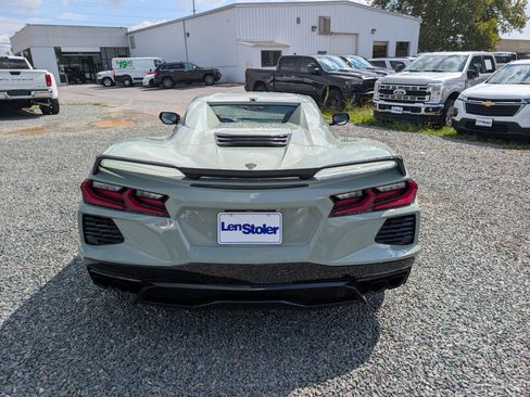 Used 2024 Chevrolet Corvette Stingray Premium Conv w/ Z51 Performance Package RWD image 4