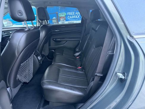 Used 2013 Cadillac SRX Luxury image 12