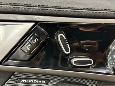 Used 2014 Jaguar F-TYPE Convertible image 26